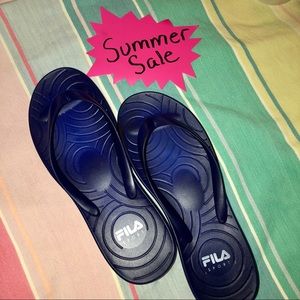 SHOES  Fila flip flops blue sz 11